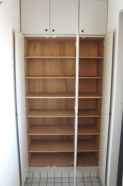 ネオ中ハイツ【２ＬＤＫ賃貸マンション】 玄関