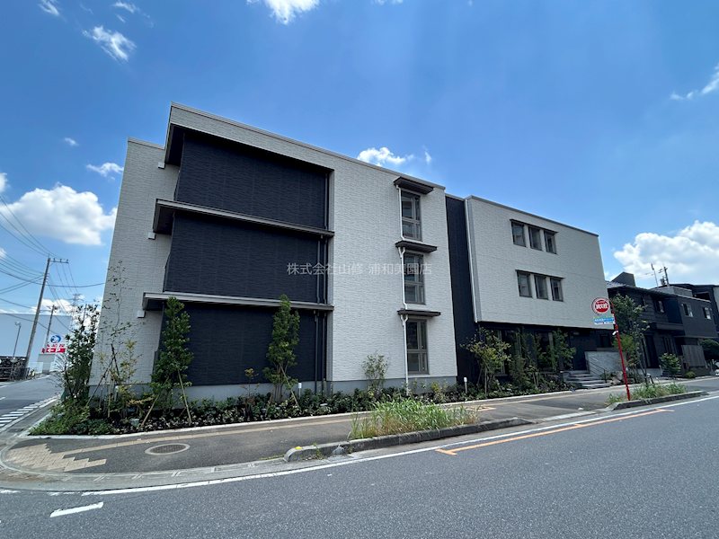 カムイ　チセ 202号室 外観