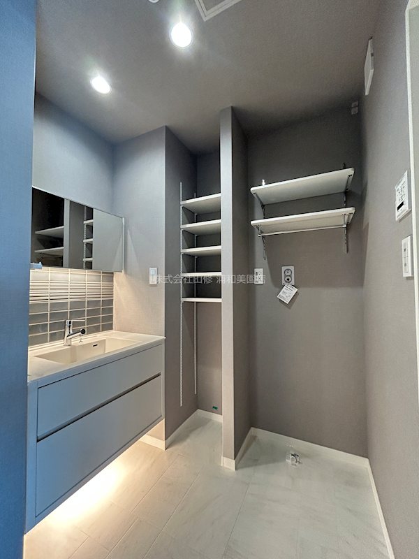 カムイ　チセ その他1