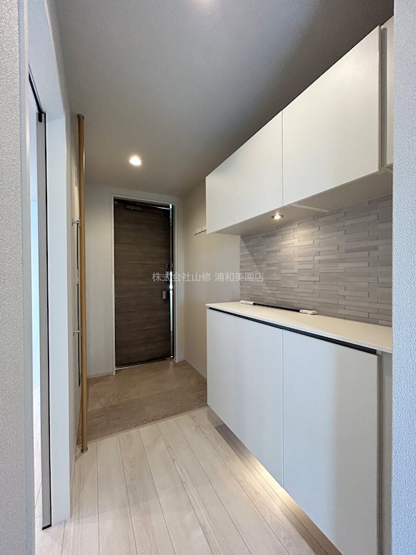 カムイ　チセ 玄関