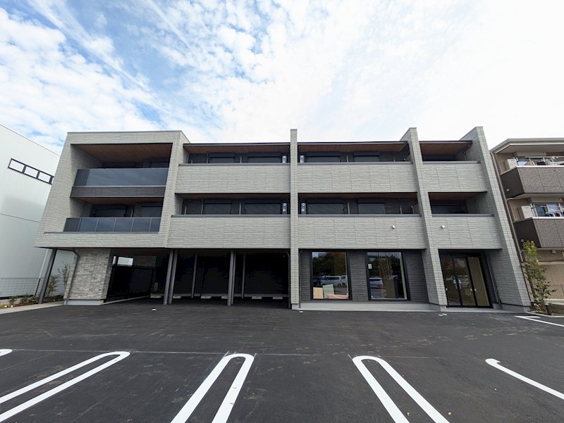 シャン　エトワール 201号室 外観