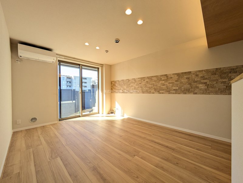 ジョイアスガード浦和美園 リビング