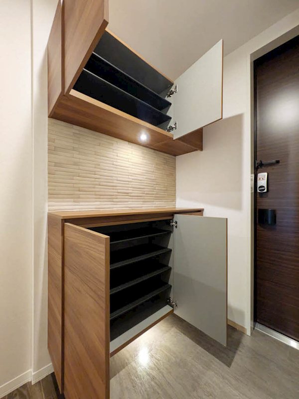 ロスマリーノ　東川口 玄関