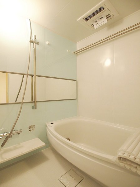 Primevere East【積水ハウス施工築浅メゾネットタイプシャーメゾン】 風呂画像