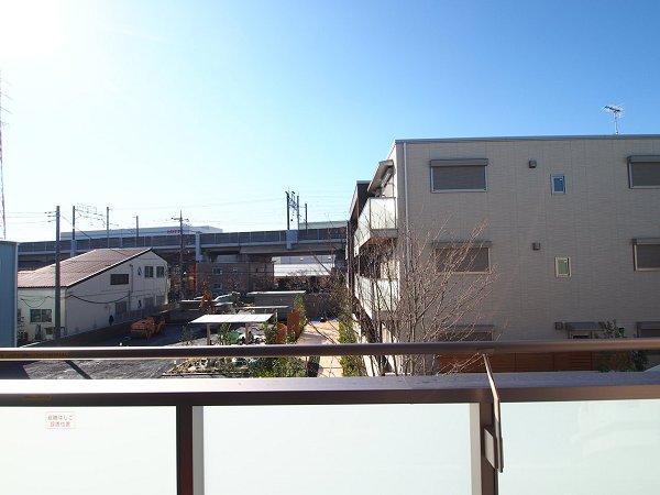 Primevere East【積水ハウス施工築浅メゾネットタイプシャーメゾン】 ベランダ