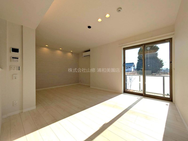 リリーフィア リビング