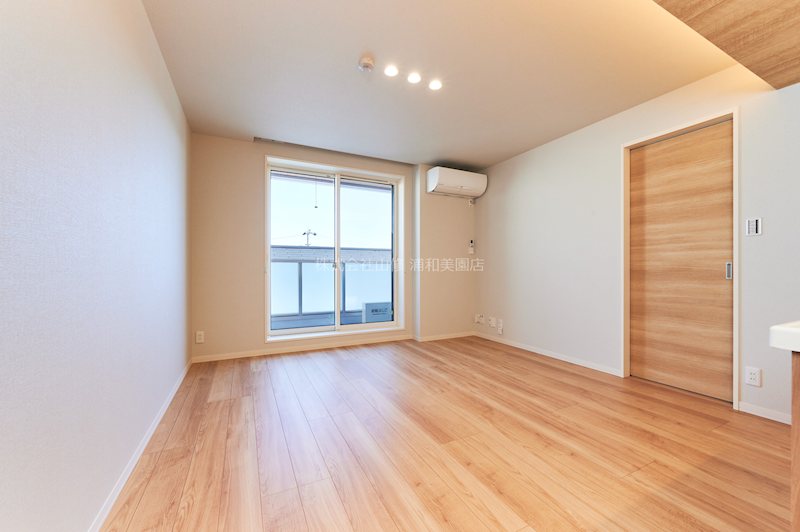 ウィズプラス浦和美園ウエスト　A棟 リビング