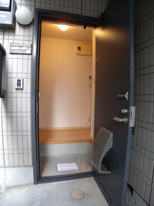 スカイハイツ東川口 玄関