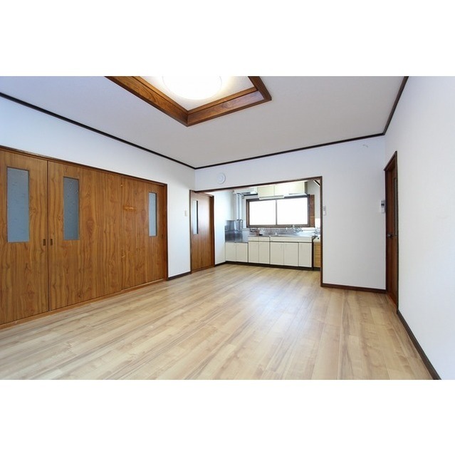 北海道網走郡美幌町元町48番地50 リビング