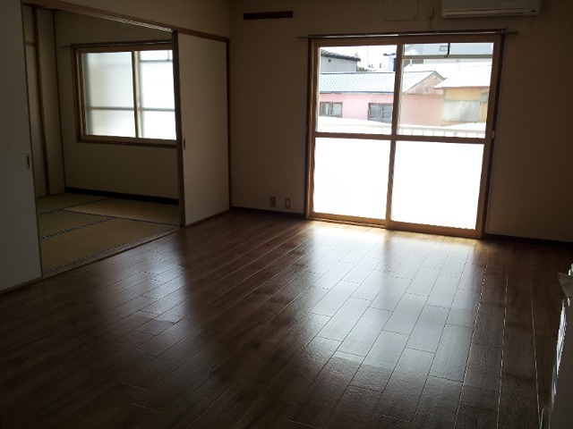 ＭＯＴＯＭＡＣＨＩ７１５ リビング