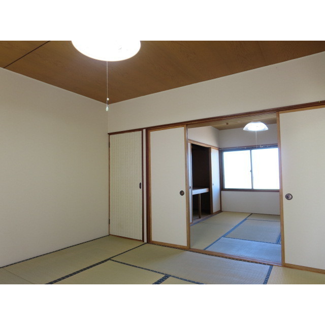 北４コーポ 収納
