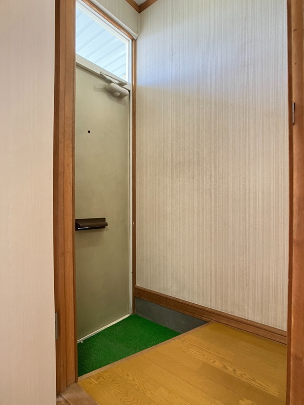 東陵ハイツ 玄関