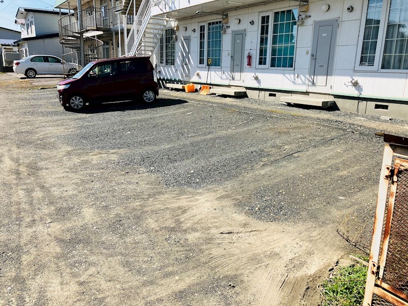 第７日研ハイツ 駐車場