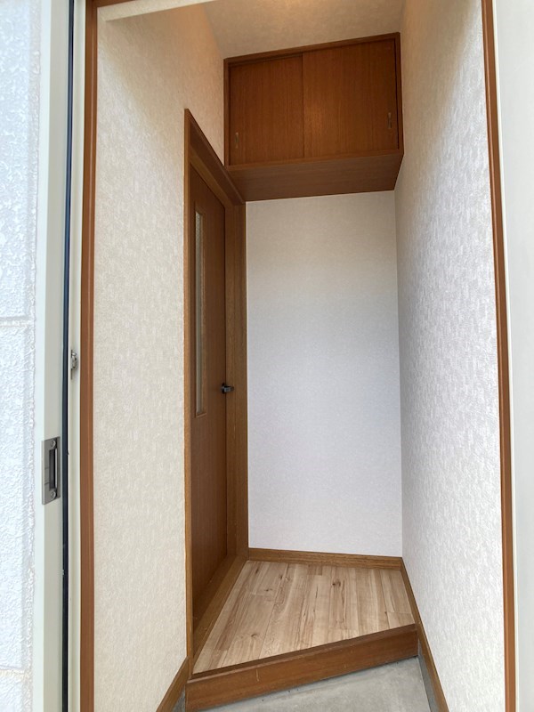 第７日研ハイツ 玄関