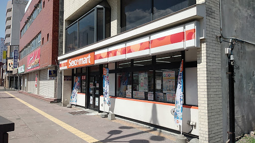 ＮＹビル コンビニ