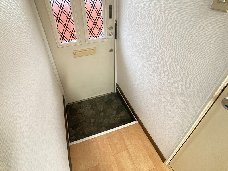 エデンとん田東町壱番館 玄関