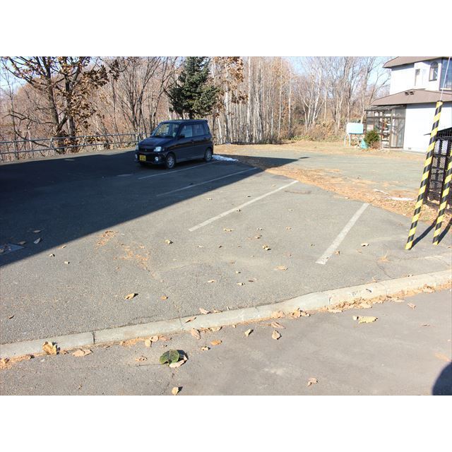 サンワハイツＡ 駐車場
