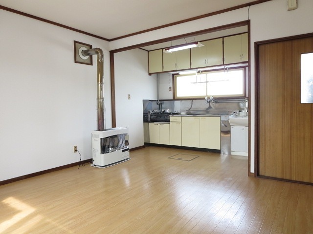 北海道北見市朝日町18-49 リビング