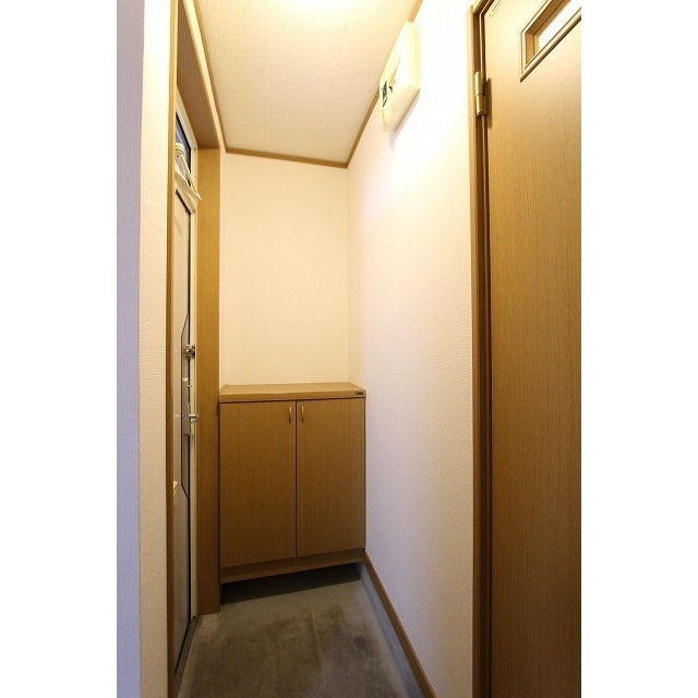 ナセール高栄 玄関