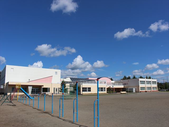 クラージュ春光Ⅱ 小学校