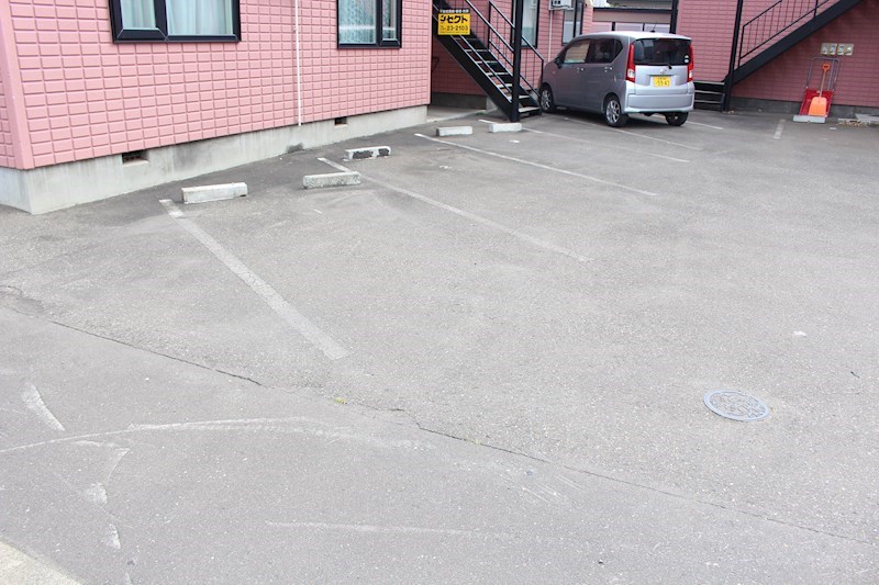 ミントハウス寿Ⅰ 駐車場