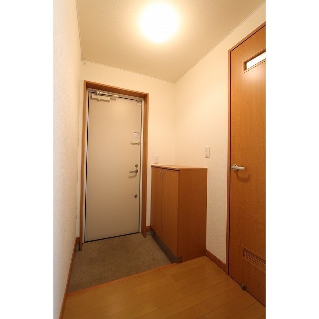 グラビス文京 玄関
