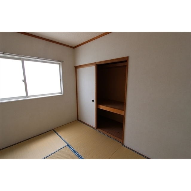 夕陽ヶ丘ハイツ 収納