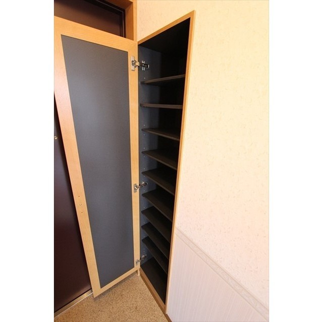 ヴァンドーム青葉 玄関