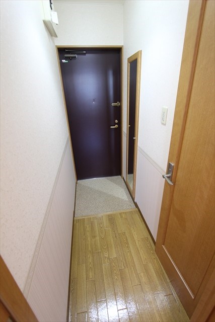 ヴァンドーム青葉 玄関
