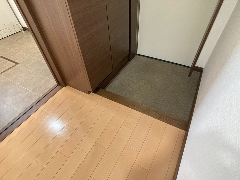 プレミアコートとん田 玄関