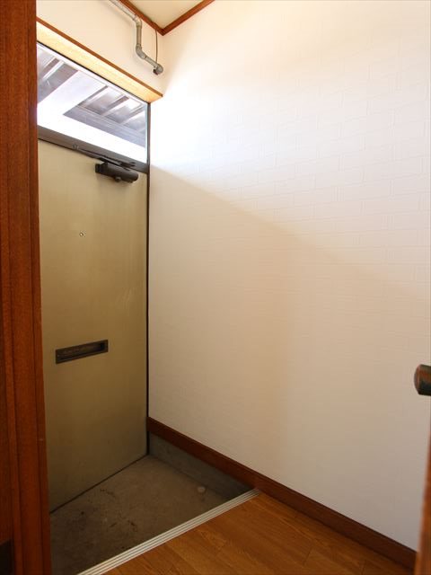コーポエルム（美山町） 玄関