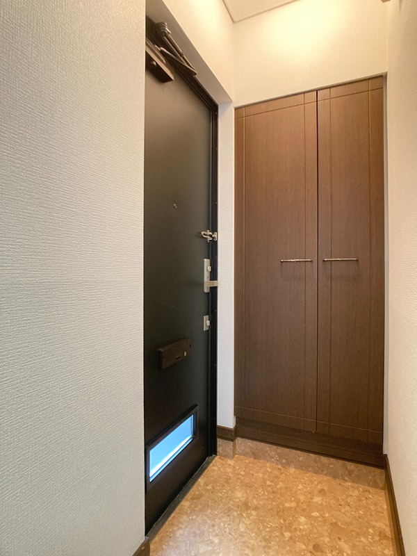 アパートメント谷川 玄関