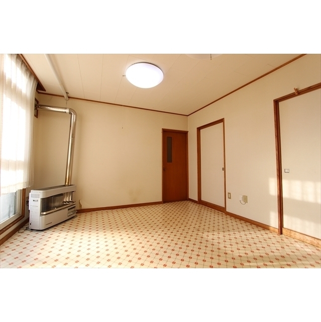 エスポアールマンション（西三輪） リビング