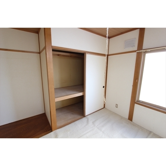エスポアールマンション（西三輪） 収納