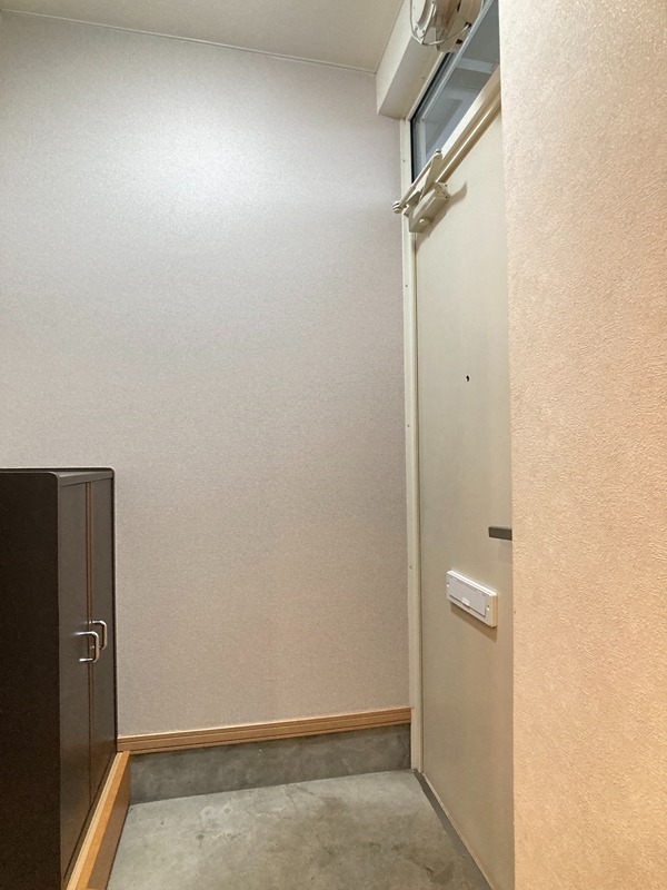 ロイヤルハイツ藤 玄関