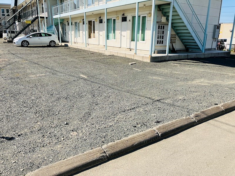 ペパーミントハイツ 駐車場