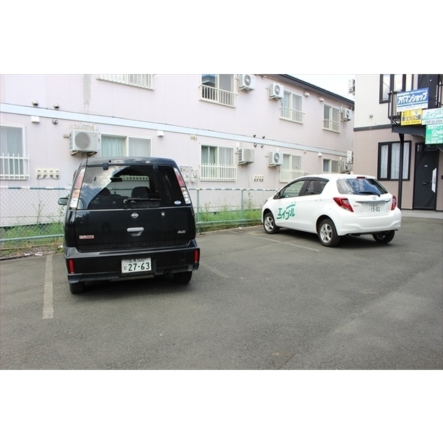 ハウスＫ 駐車場