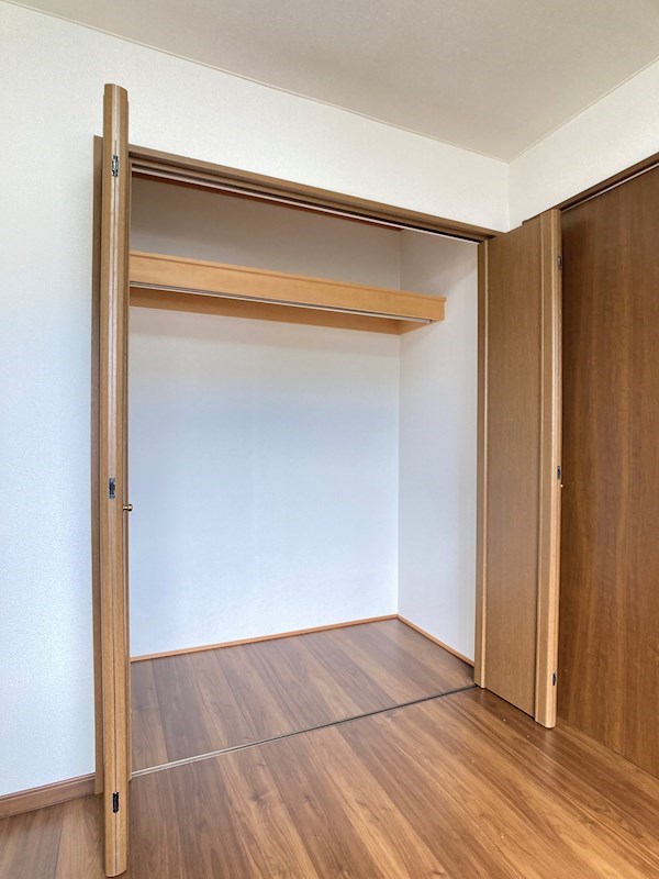 イーストウェイ 収納