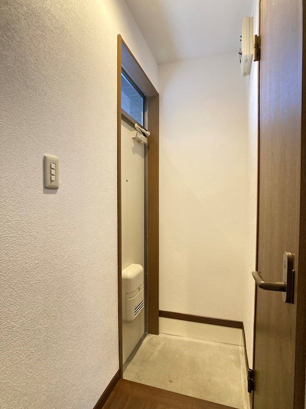 イーストウェイ 玄関