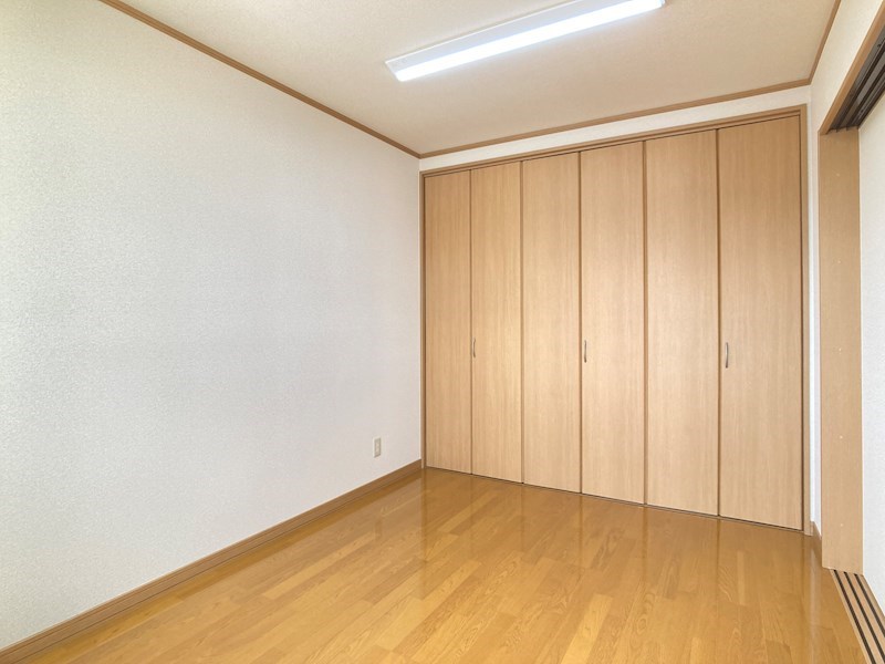 カレッジヒルズ ベッドルーム
