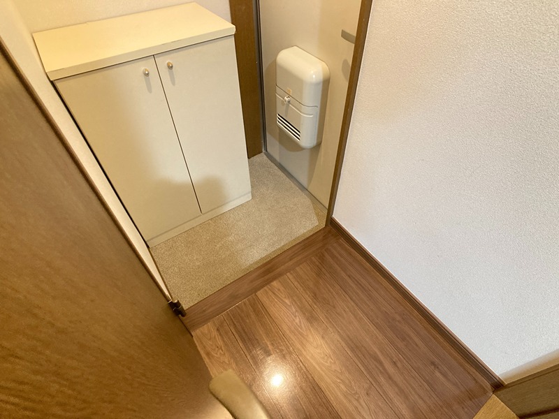 イーストウェイ 玄関
