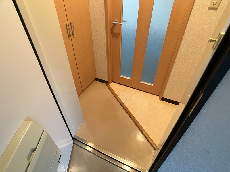 リバティ西富 玄関