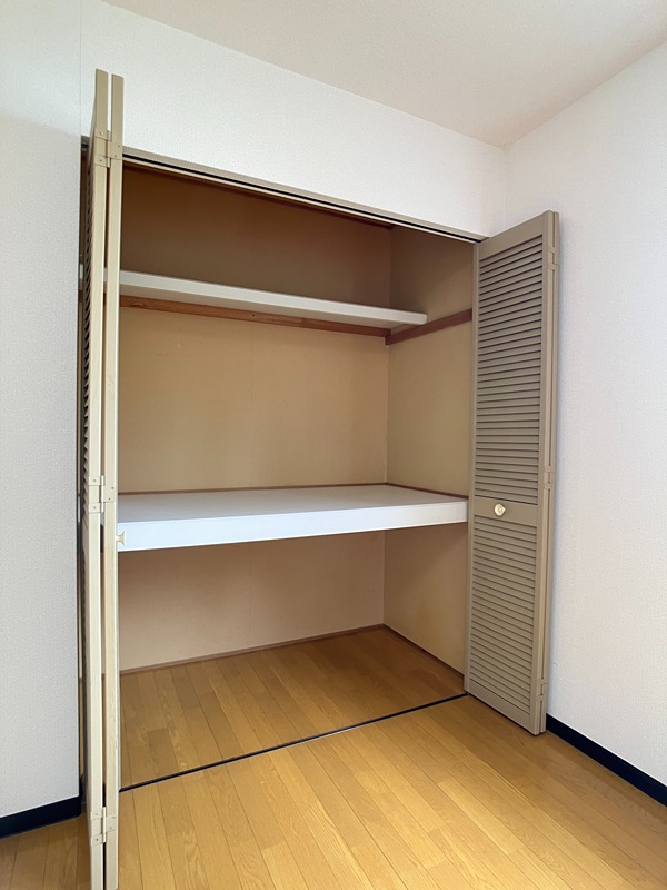 カームライフ北進Ⅱ 収納