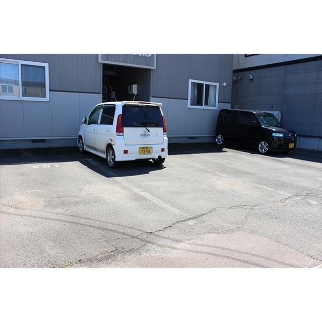 ライフマンション 駐車場