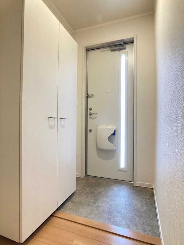 クレールわがや 玄関
