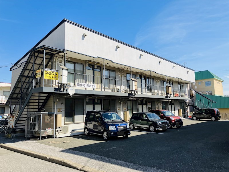 南仲町1号ハイツ 外観