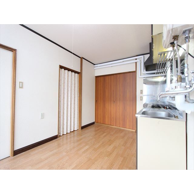 南仲町１号ハイツ リビング