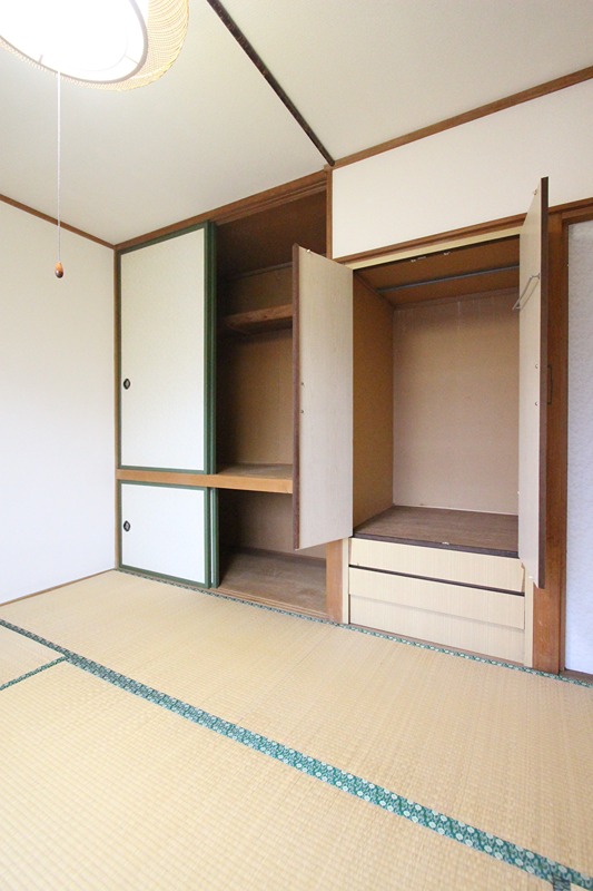 スカイコーポ 収納