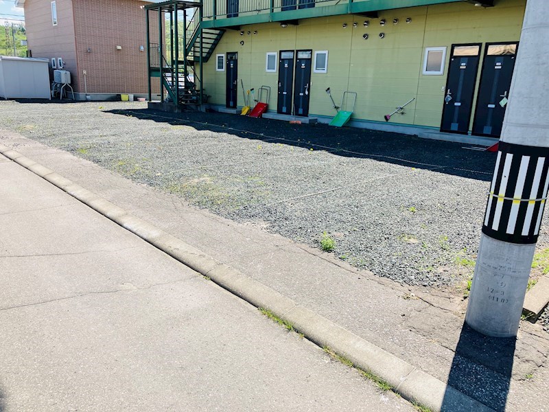 コーポラスキティ 駐車場