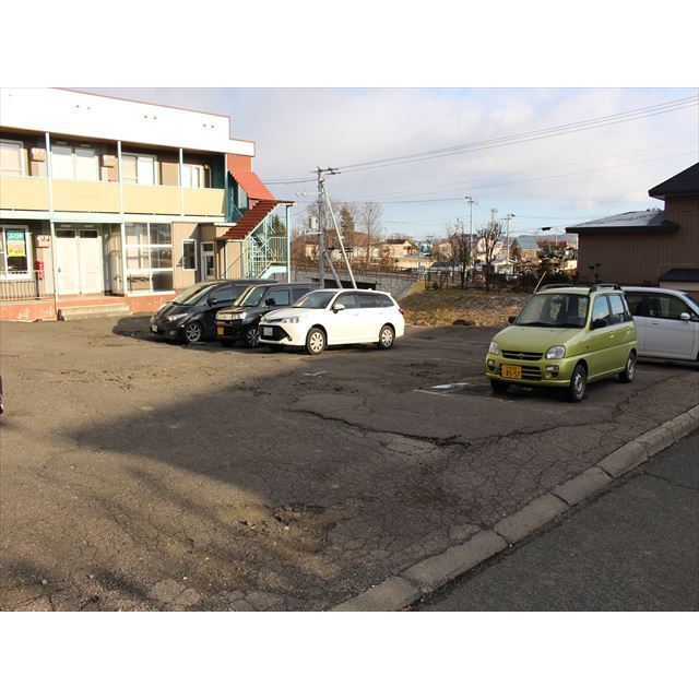 ビューハイツターフⅡ 駐車場